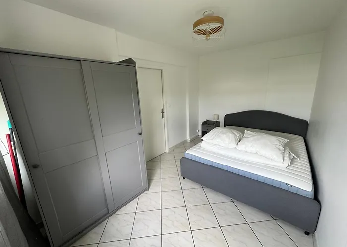 Balcon - - Centre Grigny Apartment